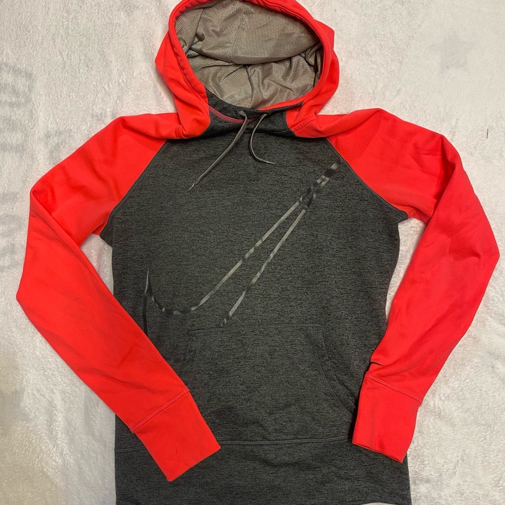 Nike pullover